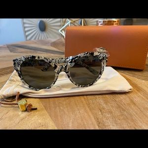 Tory Burch Women’s Sunglasses BRAND NEW with case